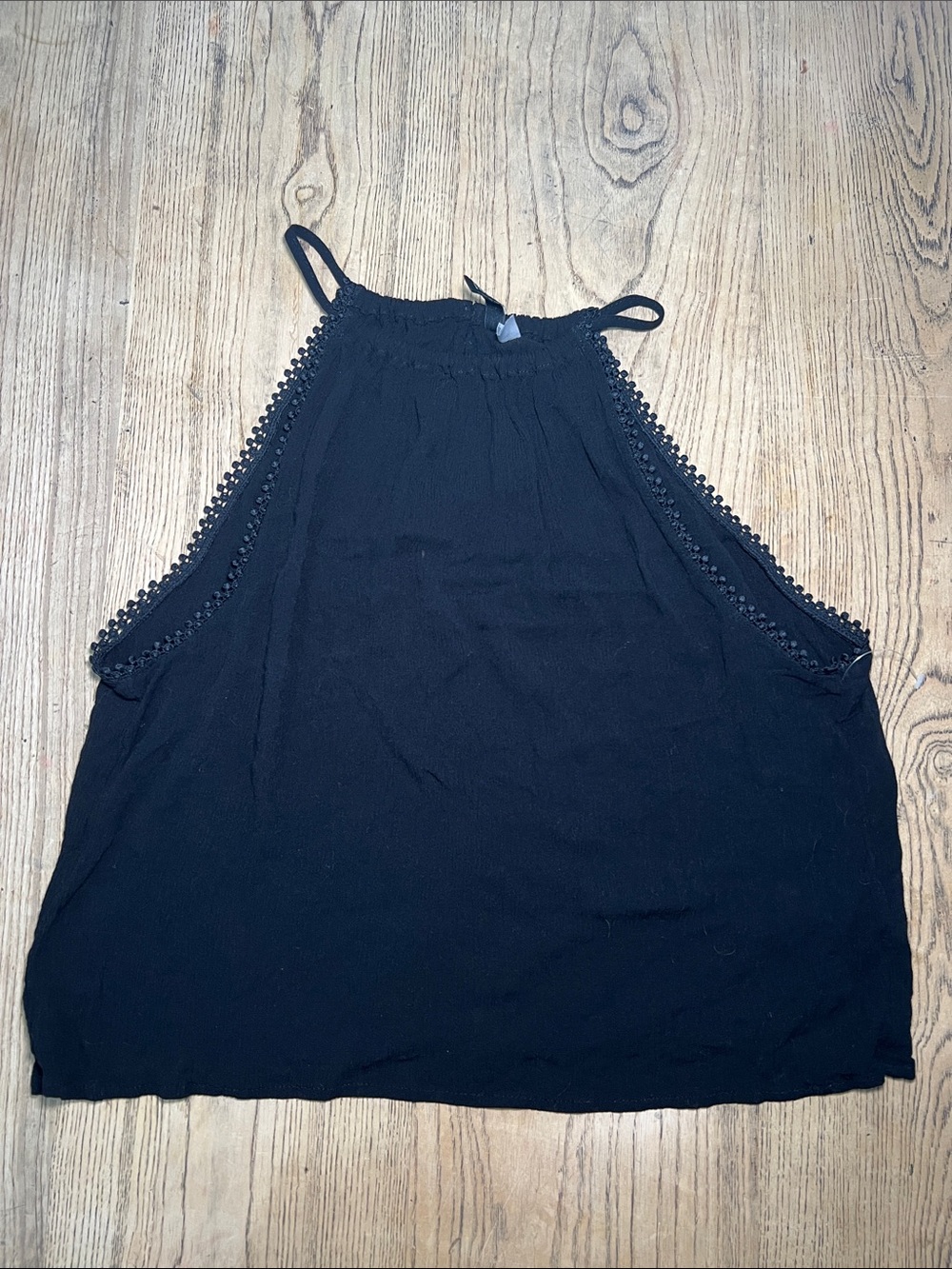 Divided Black Cropped Halter Tank Top
